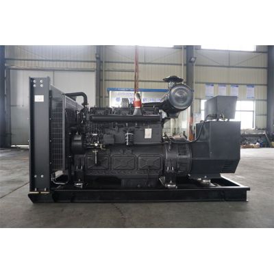 200kw凱普柴油發(fā)電機(jī)組-凱普6缸柴油機(jī)KP206H柴油發(fā)電機(jī)組,缸徑/行程：135/150mm,柴油發(fā)電機(jī)組水冷發(fā)動(dòng)機(jī)功率206KW,柴油發(fā)電機(jī)組配套馬拉松斯坦福發(fā)電機(jī)。廠價(jià)直銷歡迎選購(gòu)：13773399855。