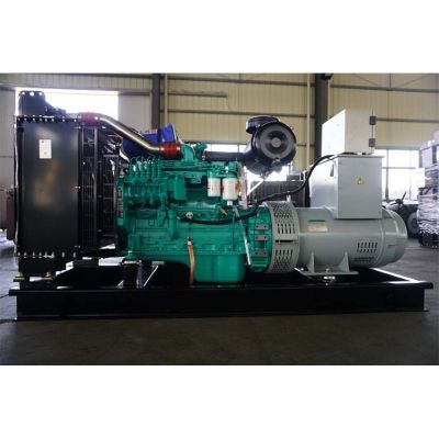 100kw東風(fēng)康明斯柴油發(fā)電機組-東風(fēng)康明斯6缸柴油機6BTAA5.9-G2柴油發(fā)電機組,缸徑/行程：102/120mm,柴油發(fā)電機組水冷發(fā)動機功率120KW,柴油發(fā)電機組配套馬拉松斯坦福發(fā)電機。廠價直銷歡迎選購：13773399855。
