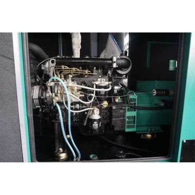 15kw揚(yáng)動(dòng)柴油發(fā)電機(jī)組-揚(yáng)動(dòng)4缸柴油機(jī)YSD490D柴油發(fā)電機(jī)組,缸徑/行程：90/100mm,柴油發(fā)電機(jī)組水冷發(fā)動(dòng)機(jī)功率21KW,柴油發(fā)電機(jī)組配套馬拉松斯坦福發(fā)電機(jī)。廠價(jià)直銷歡迎選購(gòu)：13773399855。