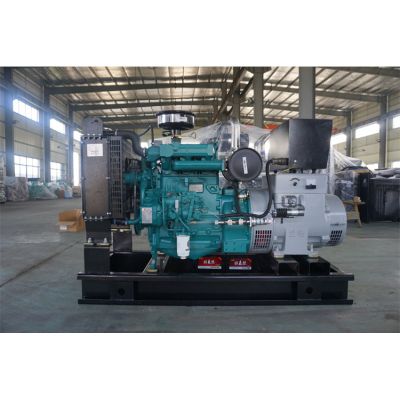 30kw濰柴道依茨柴油發(fā)電機組-濰柴道依茨3缸柴油機D226B-3D柴油發(fā)電機組,缸徑/行程：105/120mm,柴油發(fā)電機組水冷發(fā)動機功率30KW,柴油發(fā)電機組配套馬拉松斯坦福發(fā)電機。廠價直銷歡迎選購：13773399855。