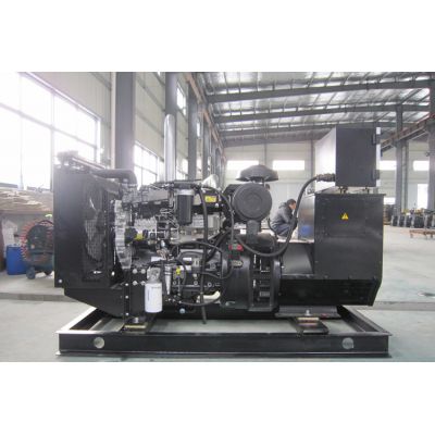 50kw珀金斯柴油發(fā)電機組-珀金斯4缸柴油機1104A-44TG1柴油發(fā)電機組,缸徑/行程：105/127mm,柴油發(fā)電機組水冷發(fā)動機功率66KW,柴油發(fā)電機組配套馬拉松斯坦福發(fā)電機。廠價直銷歡迎選購：13773399855。