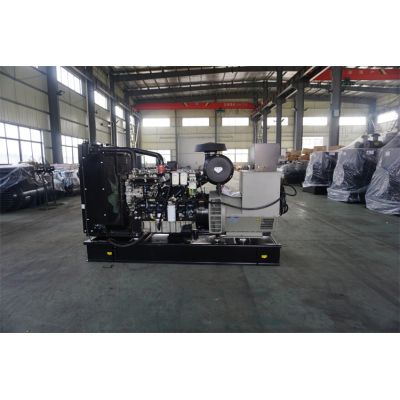 120kw珀金斯柴油發(fā)電機組-珀金斯6缸柴油機1106A-70TAG2柴油發(fā)電機組,缸徑/行程：105/135mm,柴油發(fā)電機組水冷發(fā)動機功率153KW,柴油發(fā)電機組配套馬拉松斯坦福發(fā)電機。廠價直銷歡迎選購：13773399855。