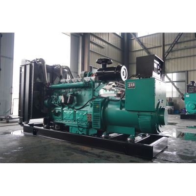 200kw康沃柴油發(fā)電機組-康沃6缸柴油機KW13G310D2柴油發(fā)電機組,缸徑/行程：135/150mm,柴油發(fā)電機組水冷發(fā)動機功率227KW,柴油發(fā)電機組配套馬拉松斯坦福發(fā)電機。廠價直銷歡迎選購：13773399855。