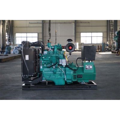 20kw東風康明斯柴油發(fā)電機組-東風康明斯4缸柴油機4B3.9-G2柴油發(fā)電機組,缸徑/行程：102/120mm,柴油發(fā)電機組水冷發(fā)動機功率27KW,柴油發(fā)電機組配套馬拉松斯坦福發(fā)電機。廠價直銷歡迎選購：13773399855。