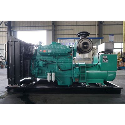 300kw重慶康明斯柴油發(fā)電機組-重慶康明斯6缸柴油機NTA855-G2A柴油發(fā)電機組,缸徑/行程：140/152mm,柴油發(fā)電機組水冷發(fā)動機功率375KW,柴油發(fā)電機組配套馬拉松斯坦福發(fā)電機。廠價直銷歡迎選購：13773399855。
