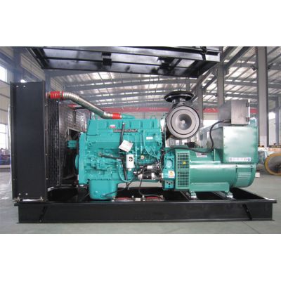 200kw重慶康明斯柴油發(fā)電機組-重慶康明斯6缸柴油機MTA11-G2柴油發(fā)電機組,缸徑/行程：125/147mm,柴油發(fā)電機組水冷發(fā)動機功率246KW,柴油發(fā)電機組配套馬拉松斯坦福發(fā)電機。廠價直銷歡迎選購：13773399855。