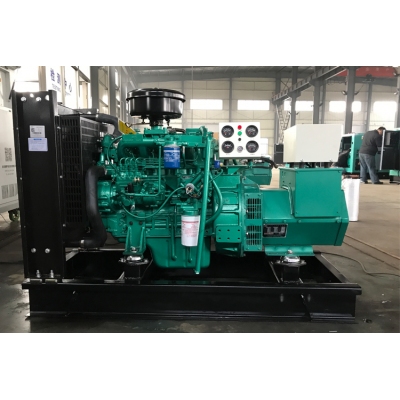 30KW玉柴柴油發(fā)電機(jī)組-玉柴4缸柴油機(jī)YCD4N23H8-55,柴油發(fā)電機(jī)組缸徑/行程：93/103mm,柴油發(fā)電機(jī)組水冷發(fā)動(dòng)機(jī)功率39.6KW,柴油發(fā)電機(jī)組配套馬拉松斯坦福發(fā)電機(jī)。廠價(jià)直銷(xiāo)歡迎選購(gòu)：13773399855。