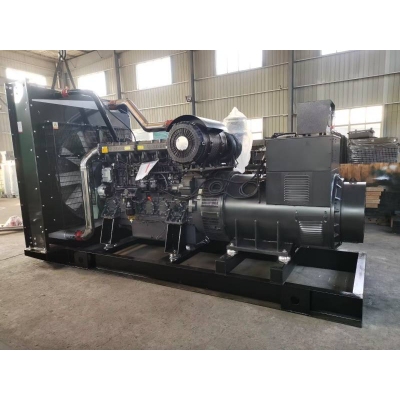 900kw上柴股份柴油發(fā)電機組-上柴動力6缸柴油機6KTAA25-G320柴油發(fā)電機組,缸徑/行程：170/185mm,柴油發(fā)電機組水冷發(fā)動機功率902KW,柴油發(fā)電機組配套馬拉松斯坦福發(fā)電機。廠價直銷歡迎選購：13773399855。